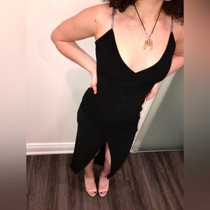 Elegant Black Sleeveless Dress